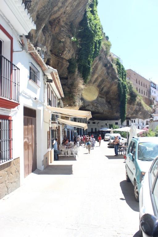 Casa Rural Cuevas Del Sol Guest House Setenil De Las Bodegas Exterior photo