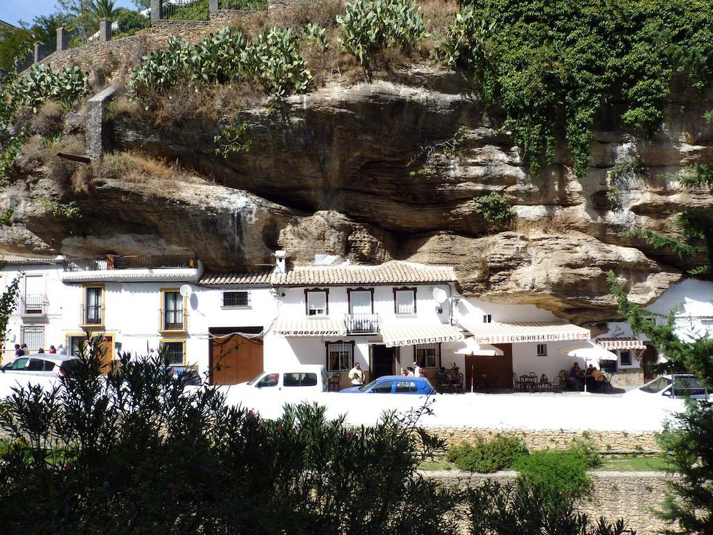 Casa Rural Cuevas Del Sol Guest House Setenil De Las Bodegas Exterior photo