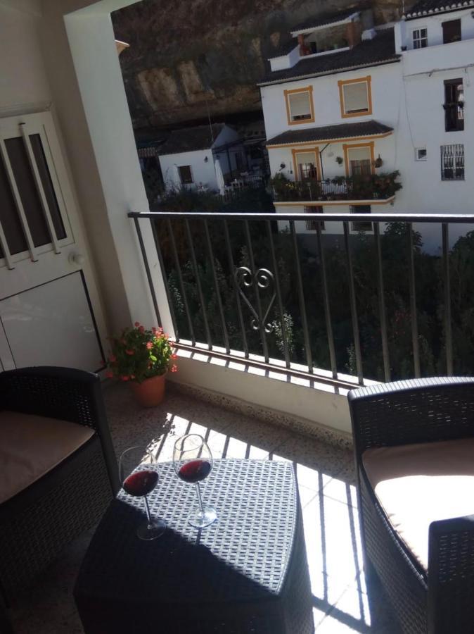 Casa Rural Cuevas Del Sol Guest House Setenil De Las Bodegas Exterior photo